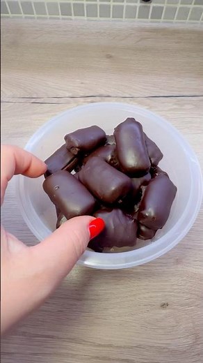 Mini barrette snack datteri nocciole e cioccolato