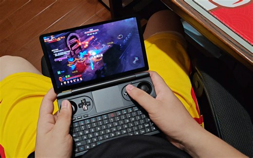 还在用switch玩暗黑3？看看这新玩具，比玩暗黑4香多了。