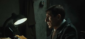 Papers, Please | Trailer final do curta é de cortar o coração - Jovem Nerd