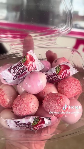 Sweetcheekscakebar on TikTok