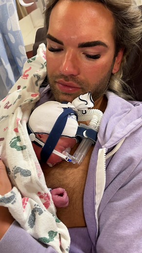 Our handsome boy Dylan, when he was in the nicu for a week. We’re so happy he’s healthy and home now💙 #twindads #family #ivfjourney #ryanwaynesalon #ryanwaynediva #lgbt #babyboy