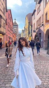 63K views · 609 reactions | Inspired by Sophie from the Howls moving castle ✨ #ghibli #ghiblicosplay #howlsmovingcastle #animecosplay #vintagestyle #edwardianfashion #edwardianstyle | Katty Invintage | Facebook