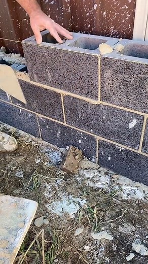 226K views · 1.6K reactions | 35.<Love my job> {How To Lay Bricks tricks For Beginners Using a line cutting}隣隣隣#brickhouse #bricklaying | Bricklayer | Facebook