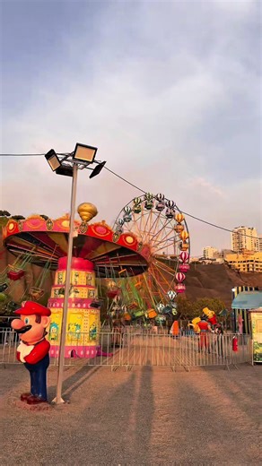 Plancito divertido🌇🎡 #parquedediversiones #costaverde #peru #atardecer #fyp