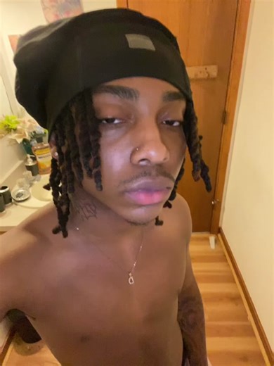 Twinhq‼️⭐️ (@twinhq_)’s videos with original sound - C2