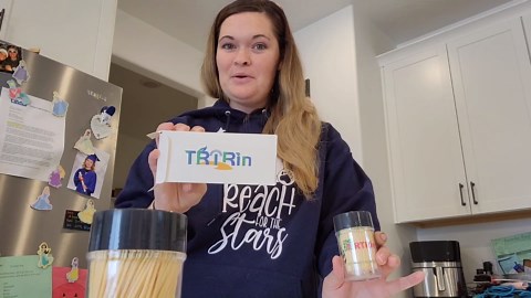 Bamboo Wooden Toothpicks [3000 Count]-With 2-Pack Reusable Toothpick Holder, Sturdy Smooth Finish Tooth Picks, For Appetizer, Olive, Barbecue, Fruit, Teeth Cleaning Toothpicks, Black.