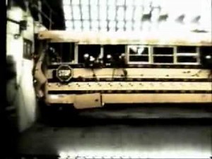 BUS CRASH TEST