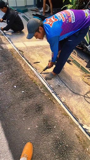 bobok untul rel pintu pagar dorong tikung