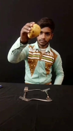 Respect 😱 spoon and potato with bettery experiment #experiment #science #tik tok #reel #short #video