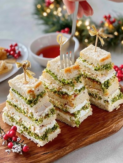 38K views · 62 reactions | Mini Christmas Tree Sandwich Skewers Cute layered finger sandwiches trimmed into festive tree shapes—perfect for holiday snacking. Yield: 8 sandwich trees · Temp: No cook · Time: 10–12 min Key Ingredients First: Soft white sandwich bread Green chutney or pesto Mayonnaise ....................... FULLL Recipe in First Cօʍʍеոτ  | CookFrontier by Sierra | Facebook
