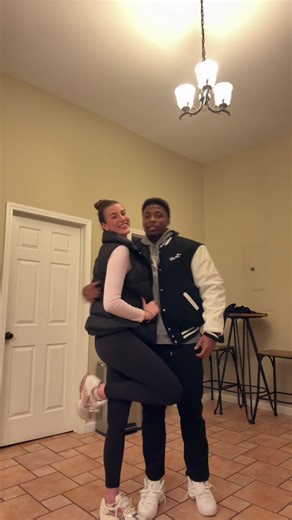 Exciting Basketball Game Highlights and Transitions