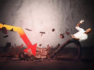 Should I exit from the fund showing negative returns? | Value Research