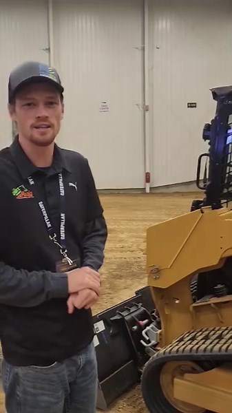 Quick walk-around of the new Cat Landscaping and Construction Trades 265 (old 289) next gen skidsteer. #catambassador | Dirt Ninja