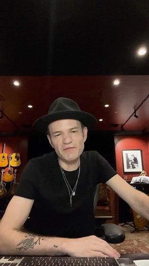 Happy holidays skumfuks! Get ready, 2024 is gonna be a big one!!! | Sum 41