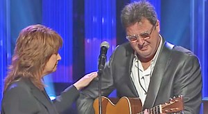 Vince Gill Cries While Singing "Go Rest High" At George Jones' 2013 Funeral
