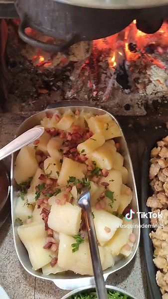 Restaurante Esquina Mineira - Comida Caseira e Franguinho na Panela