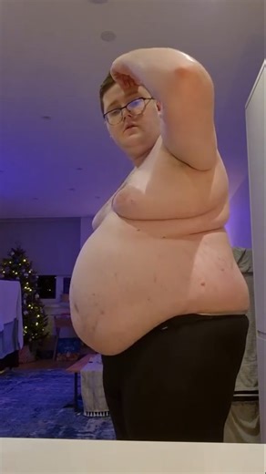 Fatty_and_his_friends on Instagram: "Merry Christmas everybody. Ft. @charlie_2020441 #grommr #bigbelly #feederism #gainer"