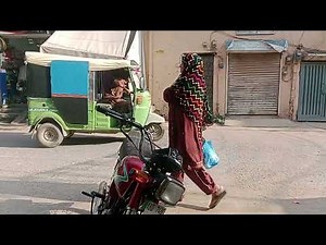 Exploring Hidden Gems in the Bazar with Vicky Shah | Local Market Secrets Unveiled