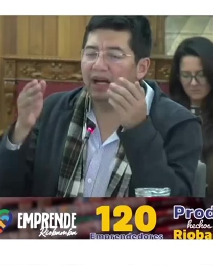 🤡🎪 Esta es la cantinflada de la semana del payaso. En la última sesión de concejo quiso justificar en qué se gastó el dinero para alimentación del CDI, porque no saben que pasó con los 46 mil dólares destinados a estos centros, lo que si nos dejó es como con calculadora en mano no sabe ni sumar peor dividir. Y a eso súmenle que anda más preocupado de los videos que salen en las redes sociales y que lás unicas cuentas que aparecen son para defenderlo. En esos troll center se vive gastando la pl