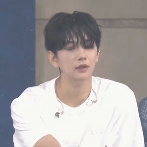 You can really see how dedicated Joshua is to his performance by how hard he practiced the rap lines of 'God's Menu' even during Day 1 of Carat Land. You did well, and we are always proud of you, our ever hard-working Joshuji. 🫂💗 (vcr. | X: @jsherbet95) - joshuaji | Joshuanology