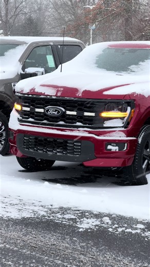 Explore the 2025 Ford F-150 Lobo Edition