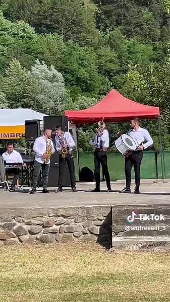 #cevascurt#spectacol#higege#fyyy#duba#saxophone🎷 @Gabriel Tulea @RCA_6514 @fratiitulea25