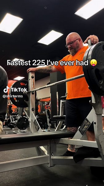 Mastering the 225 Bench Press Technique