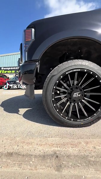 Ford F250 Off-Road Adventure: Venom Ragnarok GTS