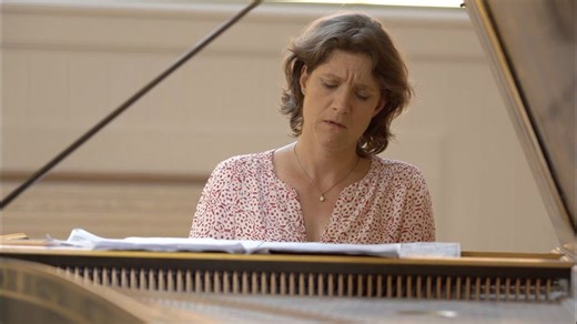 Le clavecin, la coquille de Céline Frisch, l’ermite - RTBF Actus