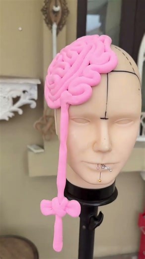 Spooky Halloween Costumes: DIY Cosmic Demon & Chainsaw Man Cosplay Unveiled