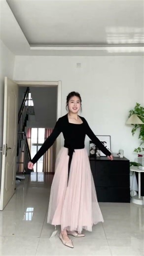 Could you help me see which outfit I can wear to turn the tables#Daily outfits#Skirt#Sprin