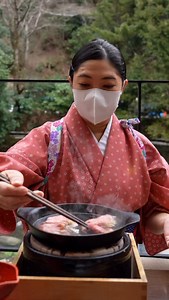 The best wagyu hot pot in Hakone 🥩 @gyunabe_ukon is Hakone’s first kawadoko (riverside dining) experience specializing in premium wagyu hot pot. Using A5 kuroge wagyu from all corners of Japan, this sweet and umami gyunabe is cooked directly at your table. Enjoy the unmatched flavour of Japanese beef dipped into a unique blend of local Odawara grated mountain yams mixed with high quality domestic eggs. The best part of the entire restaurant is their relaxing open air dining space where you will