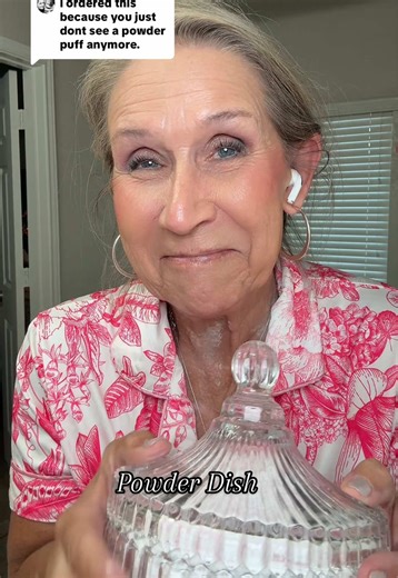 The Benefits of Using Dusting Powder for Women