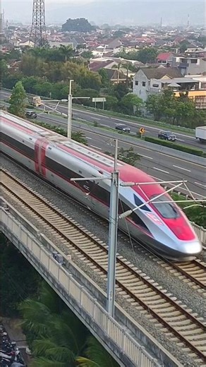 WHOOSH FAST TRAIN #train #keretaapi #railway #highspeedtrain