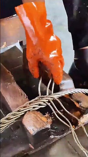 Key to Lifting Safety! Production Process of Handmade Steel Wire Rope Slings 说明