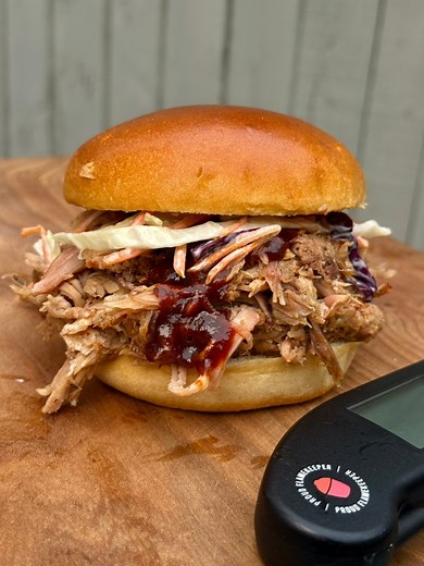 Have you ever had pulled pork that literally falls apart in your hands? The key is cooking it to the right internal temperature RECIPE - Preheat your BBQ to 130c and add some smoking wood for that lovely smokey flavour - To make the rub, mix together 90g light brown sugar, 40g paprika, 25g kosher salt, 20g black pepper, 10g garlic powder, 10g onion powder, 5g mustard powder, 5g cinnamon - Slather American mustard onto your pork and season heavily - Put onto the BBQ until the internal temperature