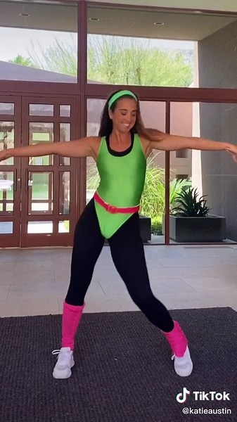 THROWBACK AEROBICS!! Wearing my moms vintage leotard she wore on her TV show in the 80s! Lemme see your #retroworkout! #fyp #backto80s