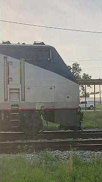 Amtrak PO98 departing the Amtrak station in Jesup, GA #amtrak #train #yt #yts #ytshort #railfan