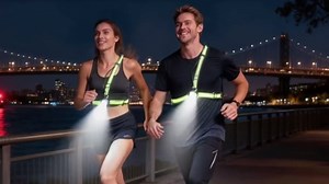 LED Running Sash Light - Rechargeable Crossbody Chest Light for Dog Walking & Winter Jogging - 500LM Adjustable Beam, Reflective Shoulder Strap & Red Rear Safety Light for Runners Men Women