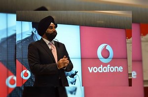 Vodafone lansează tehnologia VoLTE și demonstrează funcția avansată de apelare numită Call