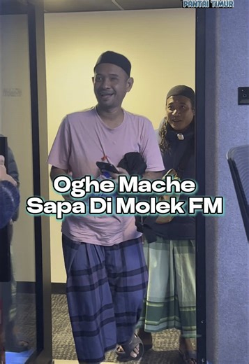 Molek FM: Momen Unik Dua Lelaki Kelantan di Musim Sejuk