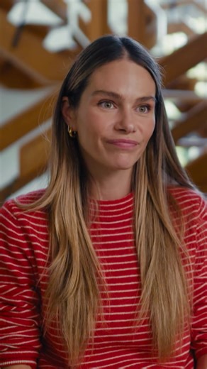 Entre rires et confidences, Maripier nous ouvre son cœur sur ses souvenirs à Pohénégamook. Un retour aux sources rempli d'émotions. 💛 Retrouvez les 5 premiers épisodes de LES MORIN-PERRAS SOUS LE MÊME TOIT sur Crave.