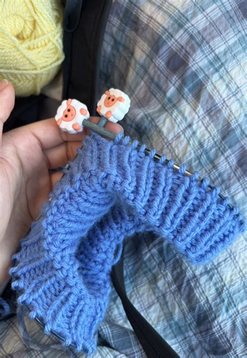 My Very First Knit Jumper Experience