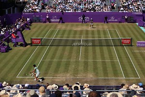 "What a mess";"Just boiling down to posh misogyny" - Fans upset by Queen's Club members pursuing legal action to stop women's event