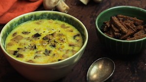 "Druzhba" cheese soup - an easy dish that Soviet kids adored (VIDEO)