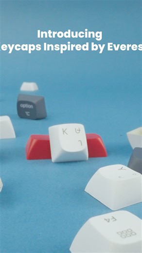 'Keychron Everest Keycap Set' คีย์แคปที่ได้รับแรงบันดาลใจจากเทือกเขา ‘Everest’ เพื่อประสบการณ์การพิมพ์สูงสุด ดีไซน์โดดเด่น ไม่ซ้ำใคร พลิกวงการคีย์บอร์ดด้วย ‘ฟอนต์คีย์ครอน’ (Keychron Font) ฟอนต์ภาษาไทยไร้หัว ดีไซน์มินิมอล ที่ผ่านการร่วมมือกับนักออกแบบฟอนต์มากประสบการณ์อย่าง ‘Cadson Demak’ จนออกมาเป็นคีย์แคป OSA Profile (ไฟลอด) ผลิตด้วยวัสดุ ABS คุณภาพสูง เลเซอร์คีย์แคปด้วยฟอนต์ที่ถูกดีไซน์ขึ้นมาเพื่อ Keychron โดยเฉพาะ . 📌 สั่งซื้อสินค้าได้ที่ลิงก์ใต้คอมเมนต์ . ⌨ ใช้ได้กับคีย์บอร์ด ANSI layout Q 