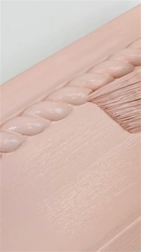Salmon Blush is a vintage, light peachy pink. It looks incredible with neutrals and greens, making them pop against its gentle rosey hues. Want a Farmhouse color in our Evolution line? We can make custom gallons of most colors, including our original Farmhouse colors! . . . #farmhousepaintcompany #farmhousepaint #paintcolors #furnitureflipper #refinishedfurniture #furnitureflip #flippedfurniture #farmhousedecor #farmhousestyle #upcycledfurniture #diyproject #cabinetpainting #cabinetpaint #paintc