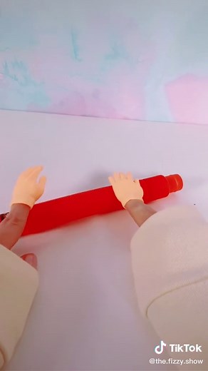 Tiny hands! #fidgetfun #fidgets #fidget #thefizzyshow #squishy #worstfidgets