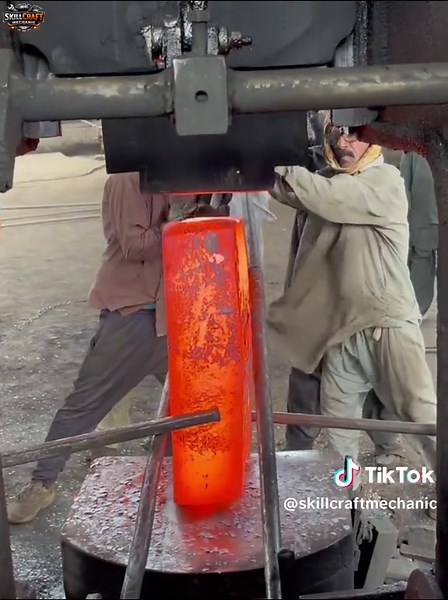 Inside a Crankshaft Factory | Amazing Process of Making Crankshafts from Scrap Ship Iron #factoryprocess #manufacturing #crankshaft #metalworking #scraprecycling