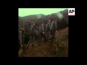 SYND 23/12/71 COMEDIAN BOB HOPE ENTERTAINS US SOLDIERS IN VIETNAM